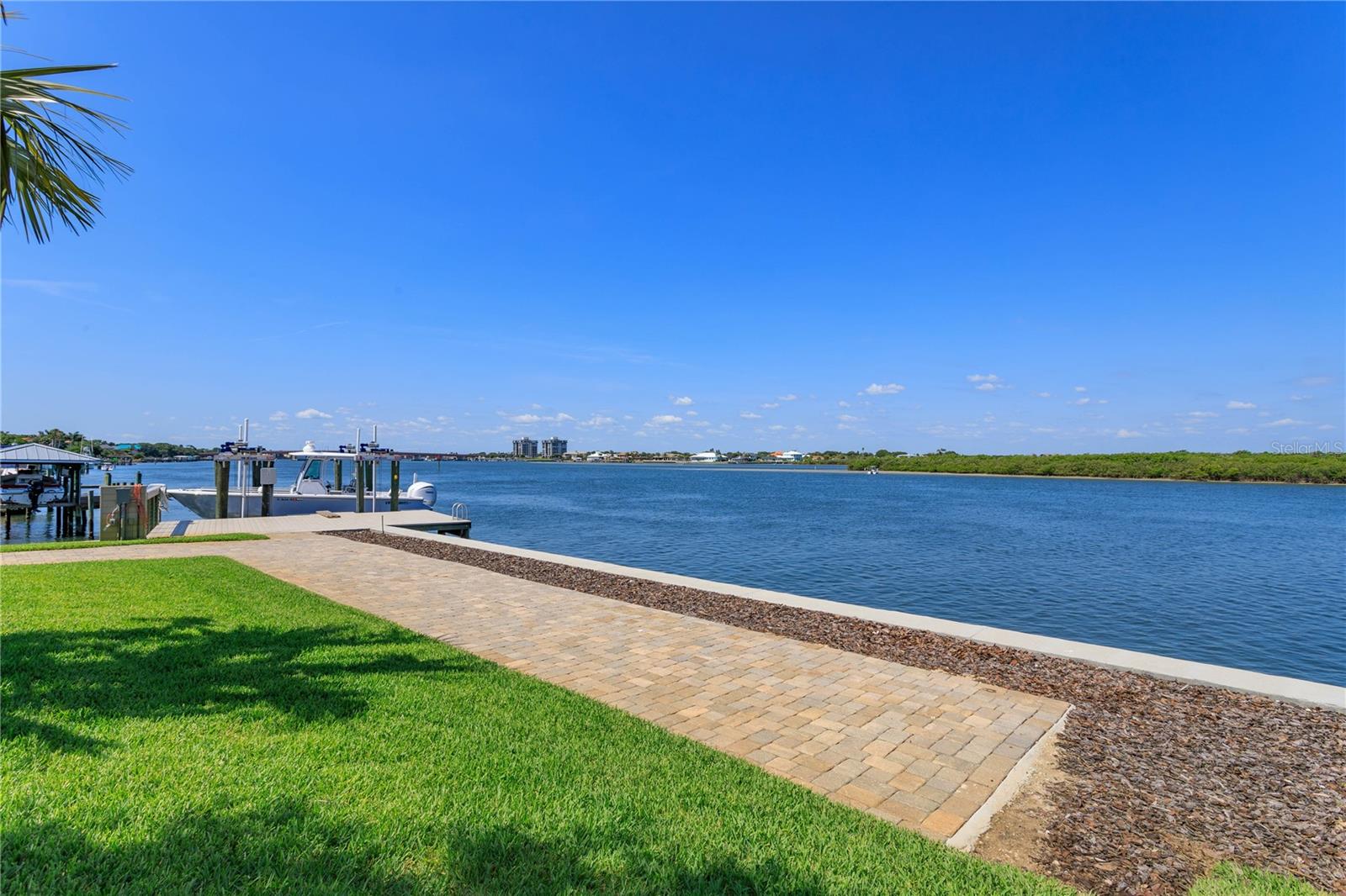 1112 N PENINSULA AVE, NEW SMYRNA BEACH, FL, 32169