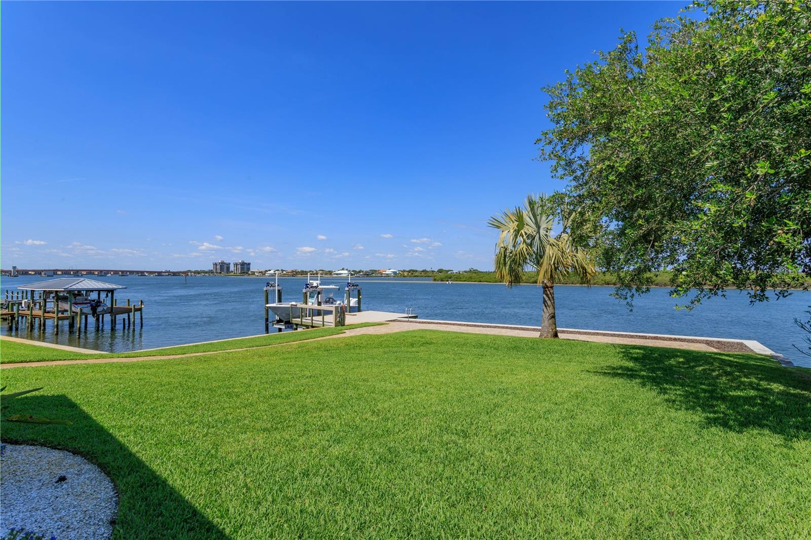 1112 N PENINSULA AVE, NEW SMYRNA BEACH, FL, 32169