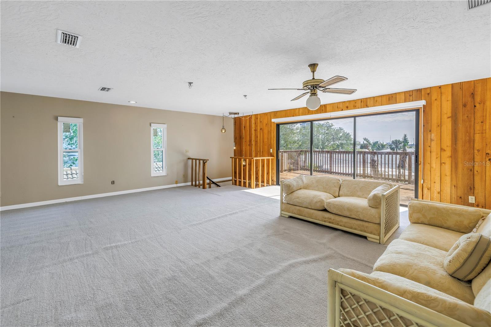 10073 S YACHT CLUB DR, TREASURE ISLAND, FL, 33706