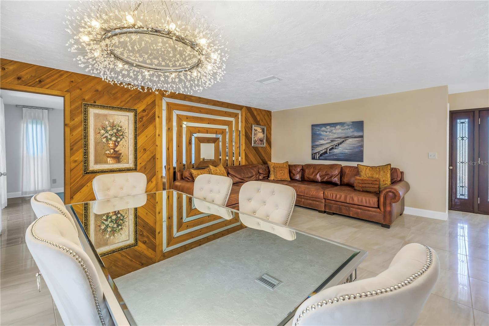 10073 S YACHT CLUB DR, TREASURE ISLAND, FL, 33706
