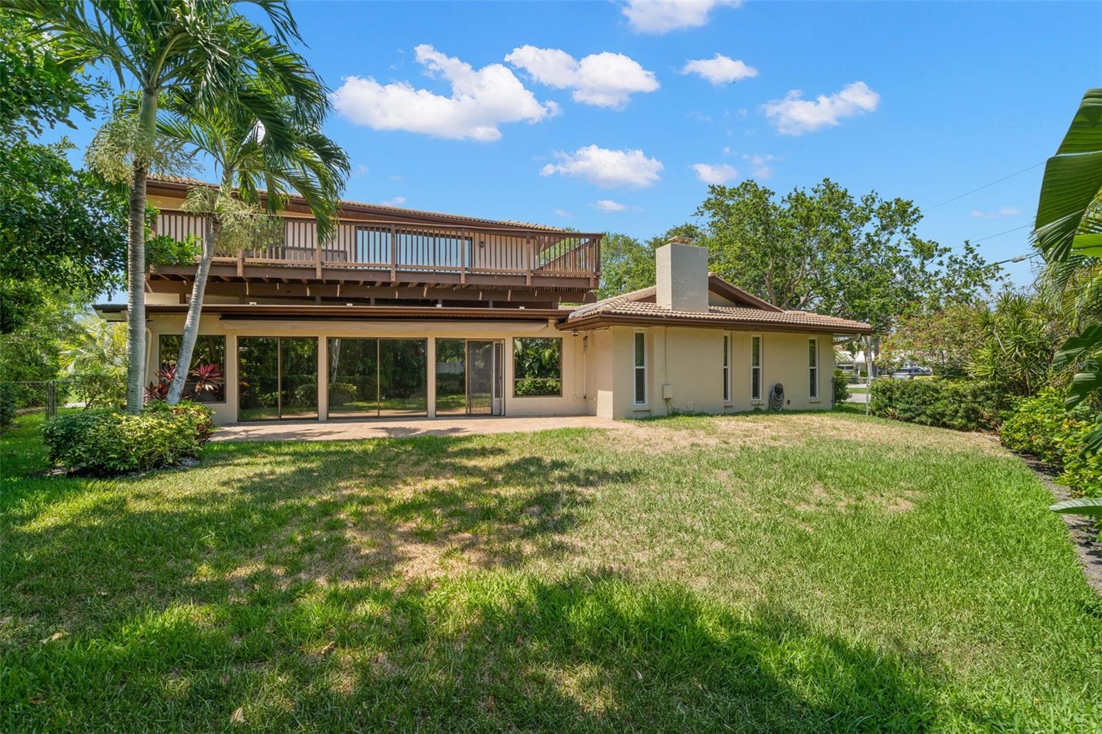 10073 S YACHT CLUB DR, TREASURE ISLAND, FL, 33706