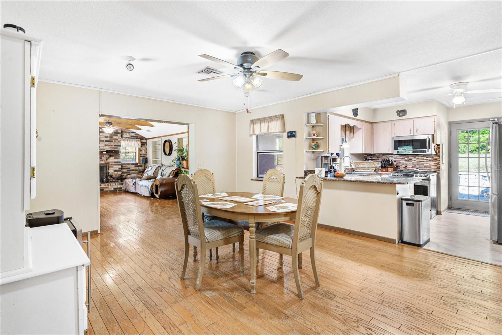 4242 GRIFFIN VIEW DR, LADY LAKE, FL, 32159