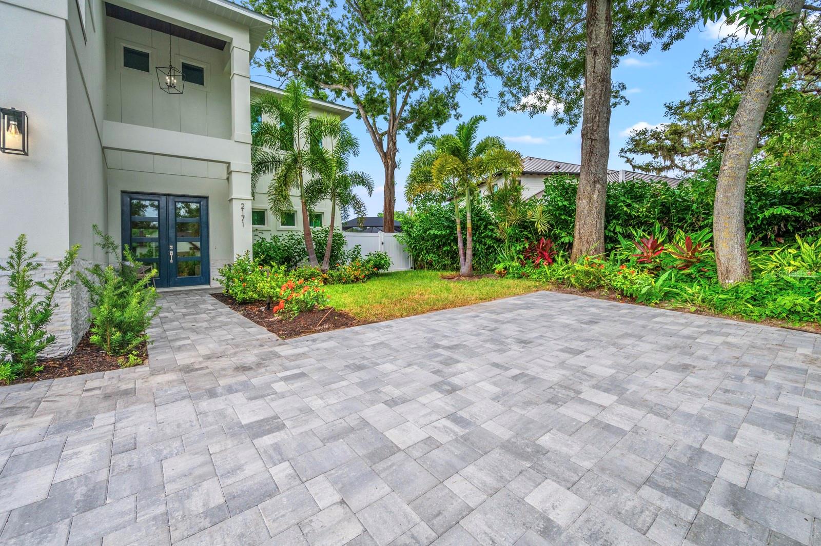 2171 MCCLELLAN PKWY, SARASOTA, FL, 34239