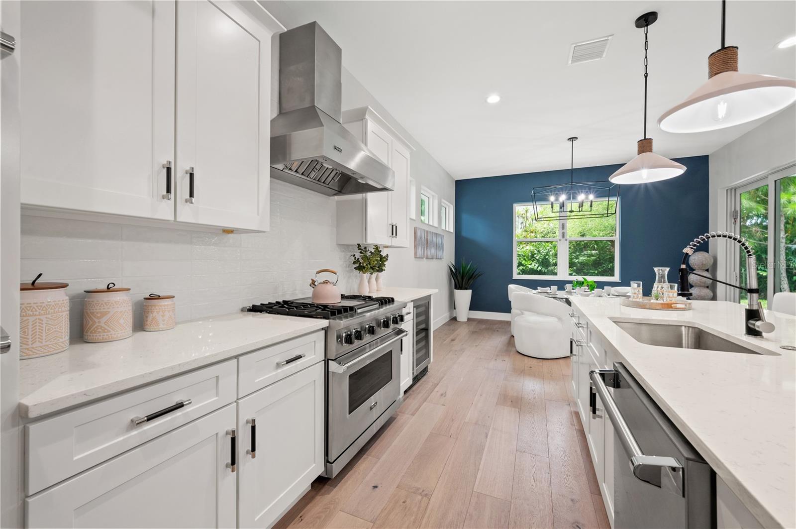 2171 MCCLELLAN PKWY, SARASOTA, FL, 34239