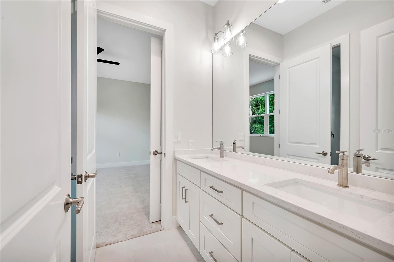 2171 MCCLELLAN PKWY, SARASOTA, FL, 34239