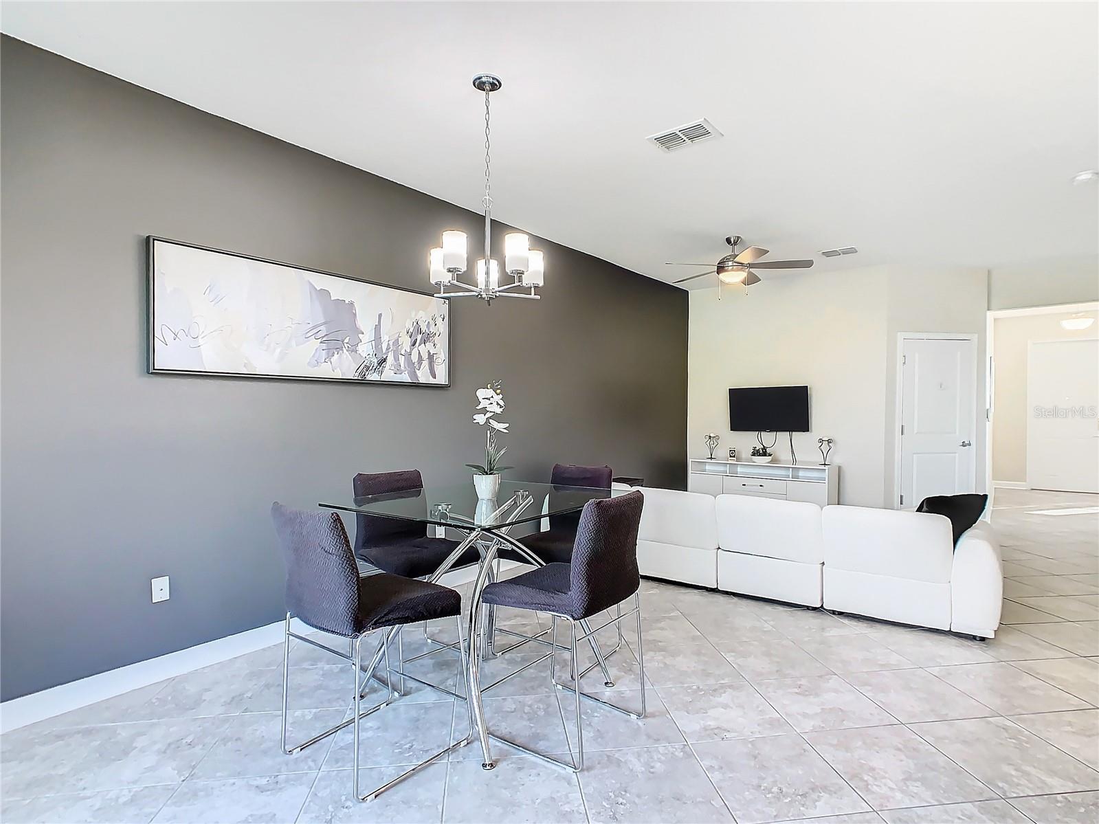 1358 ROYAL ST GEORGE BLVD, DAVENPORT, FL, 33896
