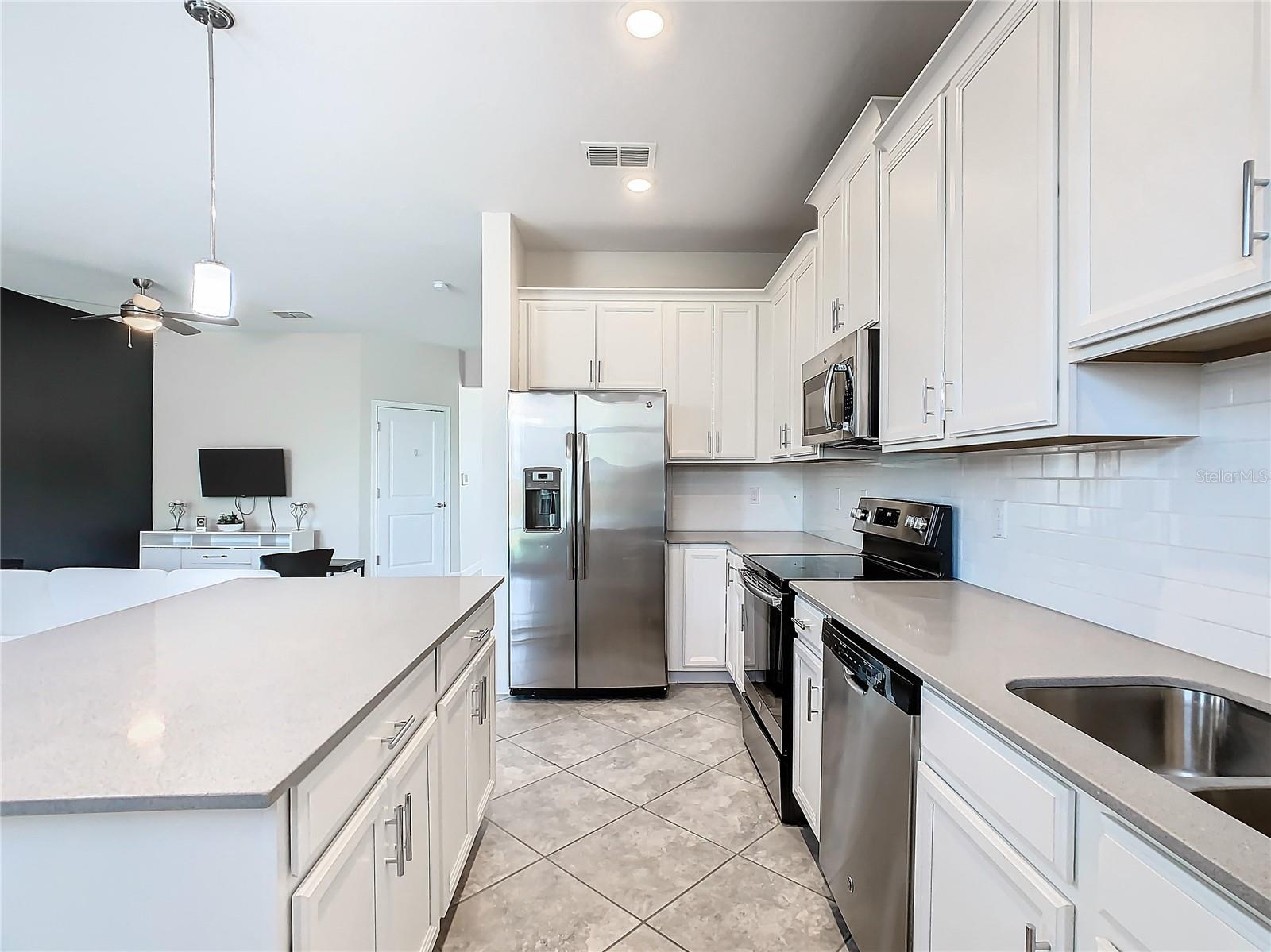 1358 ROYAL ST GEORGE BLVD, DAVENPORT, FL, 33896