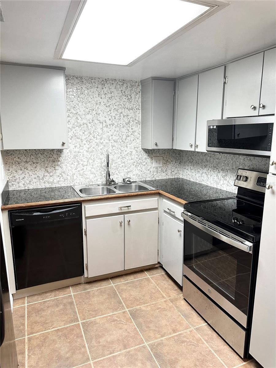 900 LAKE DESTINY RD #E, ALTAMONTE SPRINGS, FL, 32714