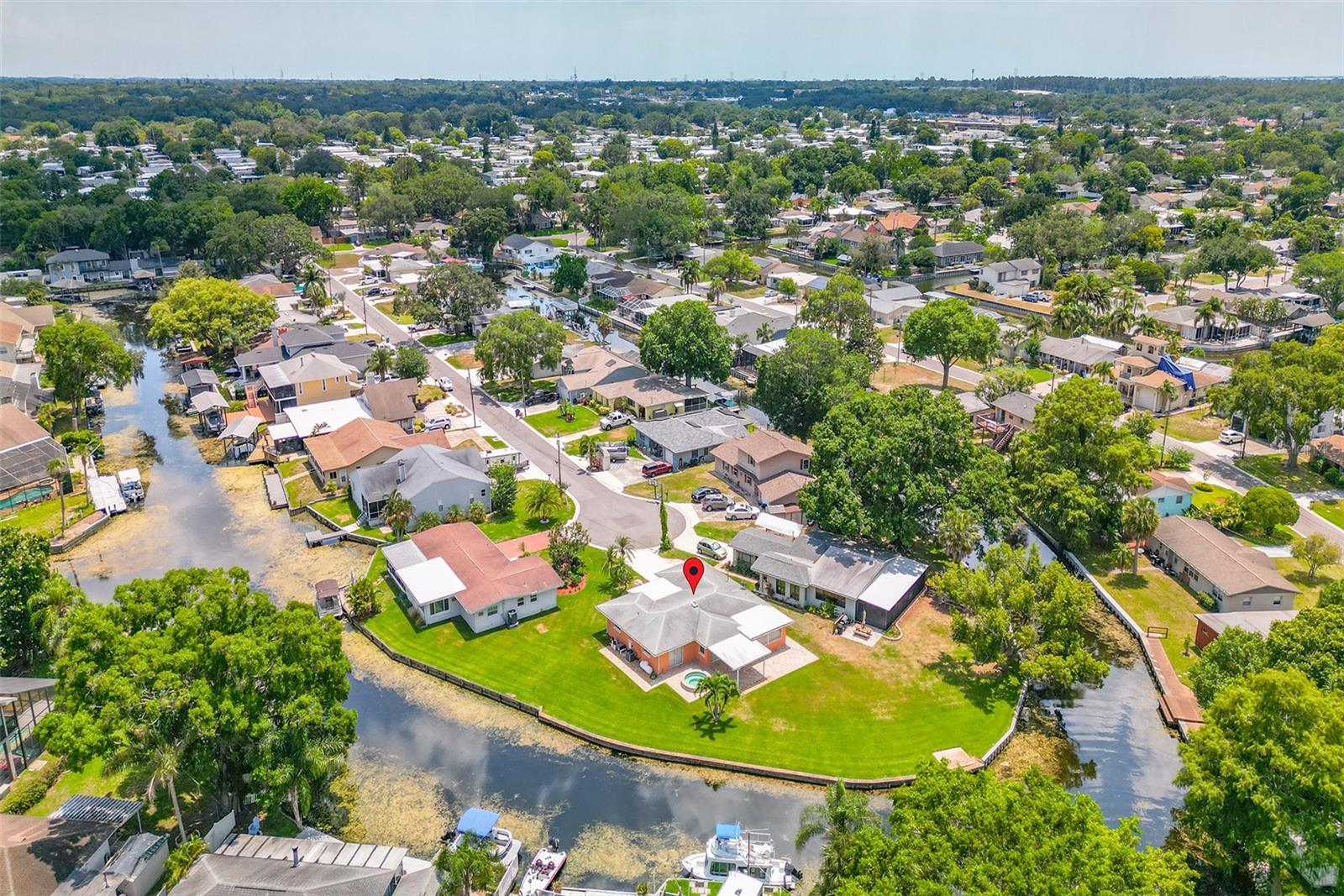 188 E CANAL DR, PALM HARBOR, FL, 34684