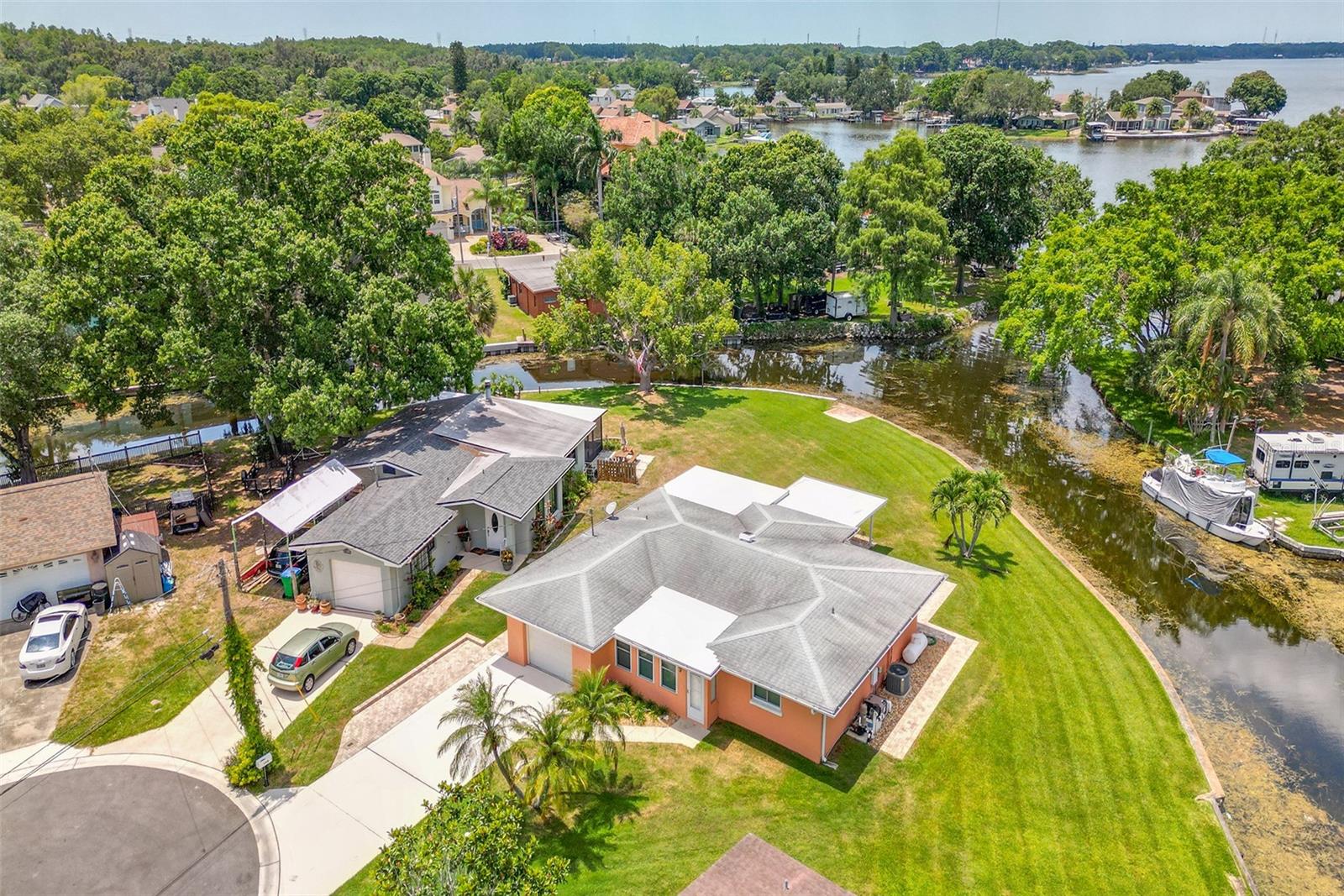 188 E CANAL DR, PALM HARBOR, FL, 34684