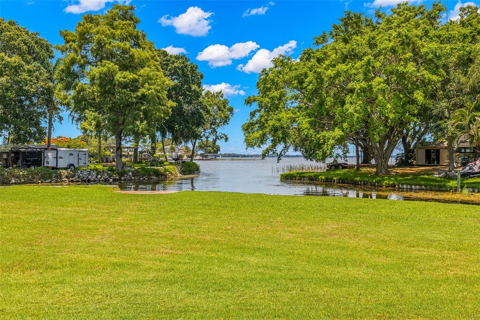 188 E CANAL DR, PALM HARBOR, FL, 34684
