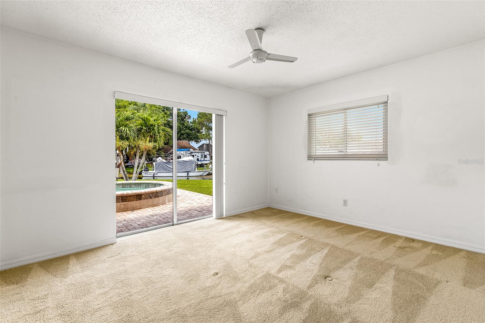 188 E CANAL DR, PALM HARBOR, FL, 34684