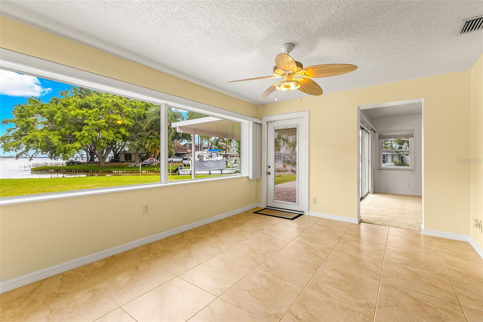 188 E CANAL DR, PALM HARBOR, FL, 34684