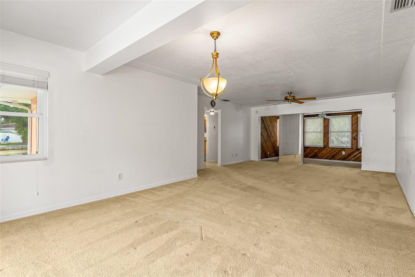 188 E CANAL DR, PALM HARBOR, FL, 34684