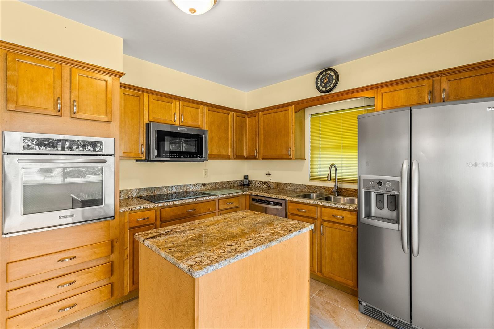 188 E CANAL DR, PALM HARBOR, FL, 34684