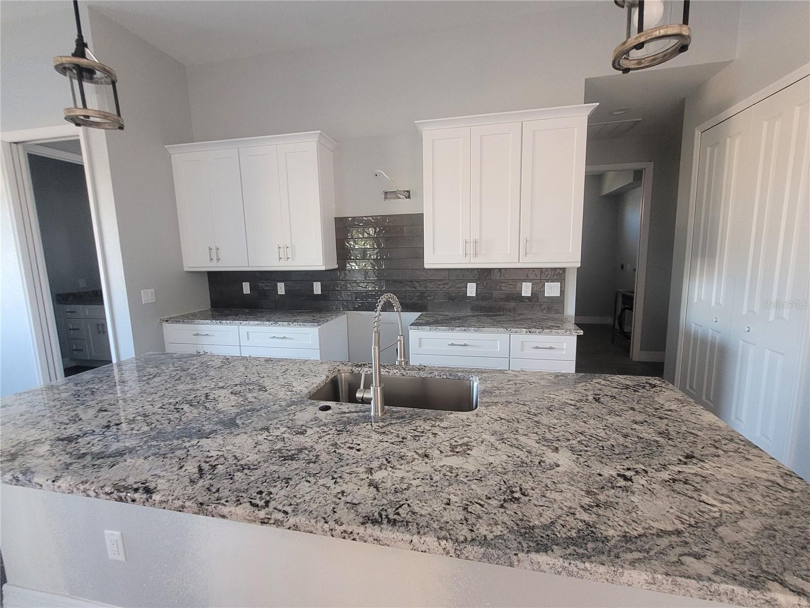 2170 DOOLITTLE LN, PORT CHARLOTTE, FL, 33953