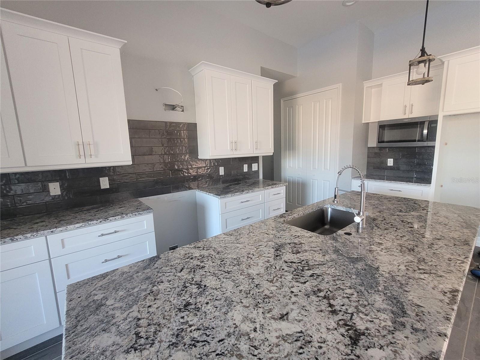 2170 DOOLITTLE LN, PORT CHARLOTTE, FL, 33953