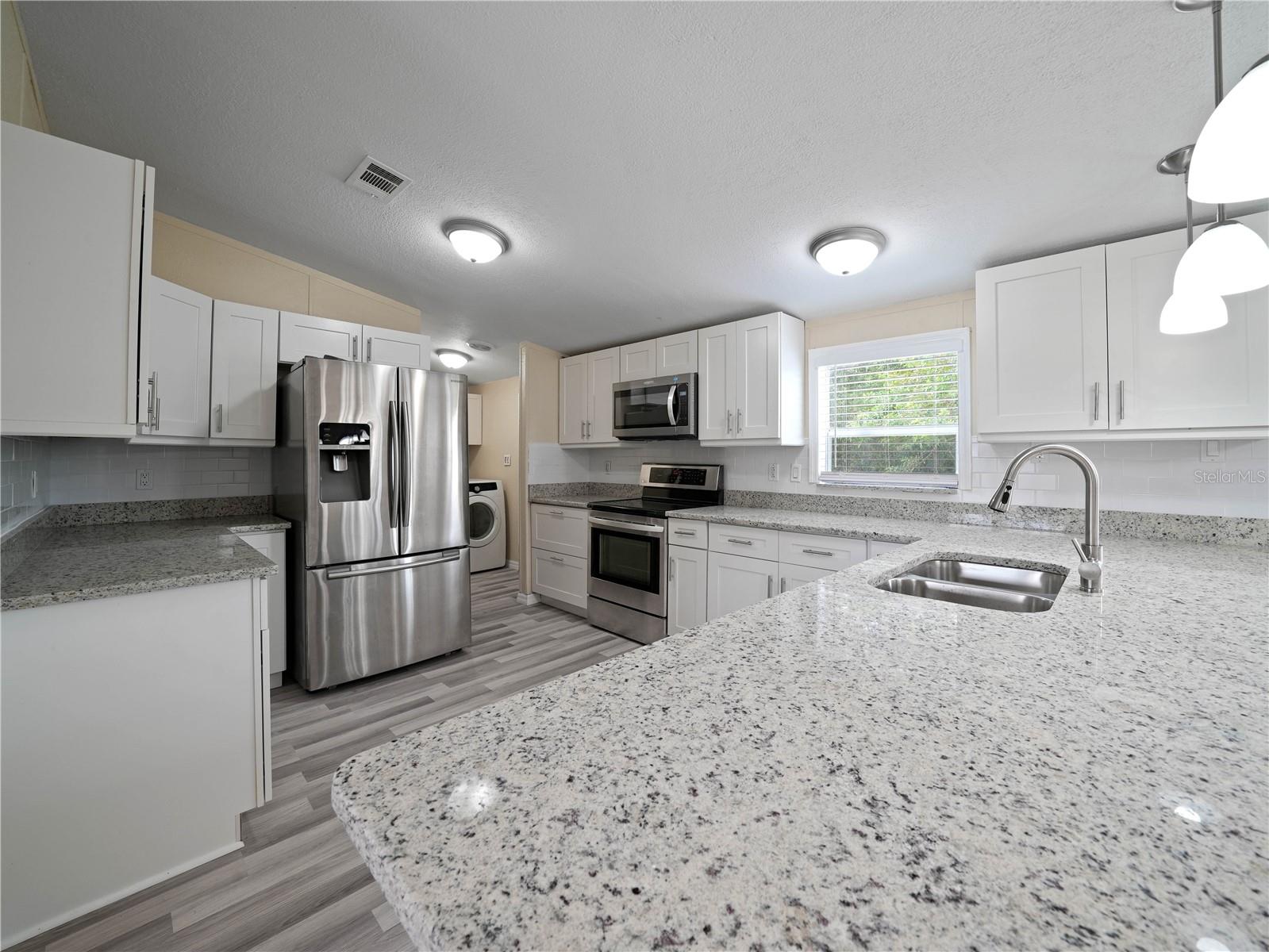 1302 WINDSONG DR, LAKELAND, FL, 33811