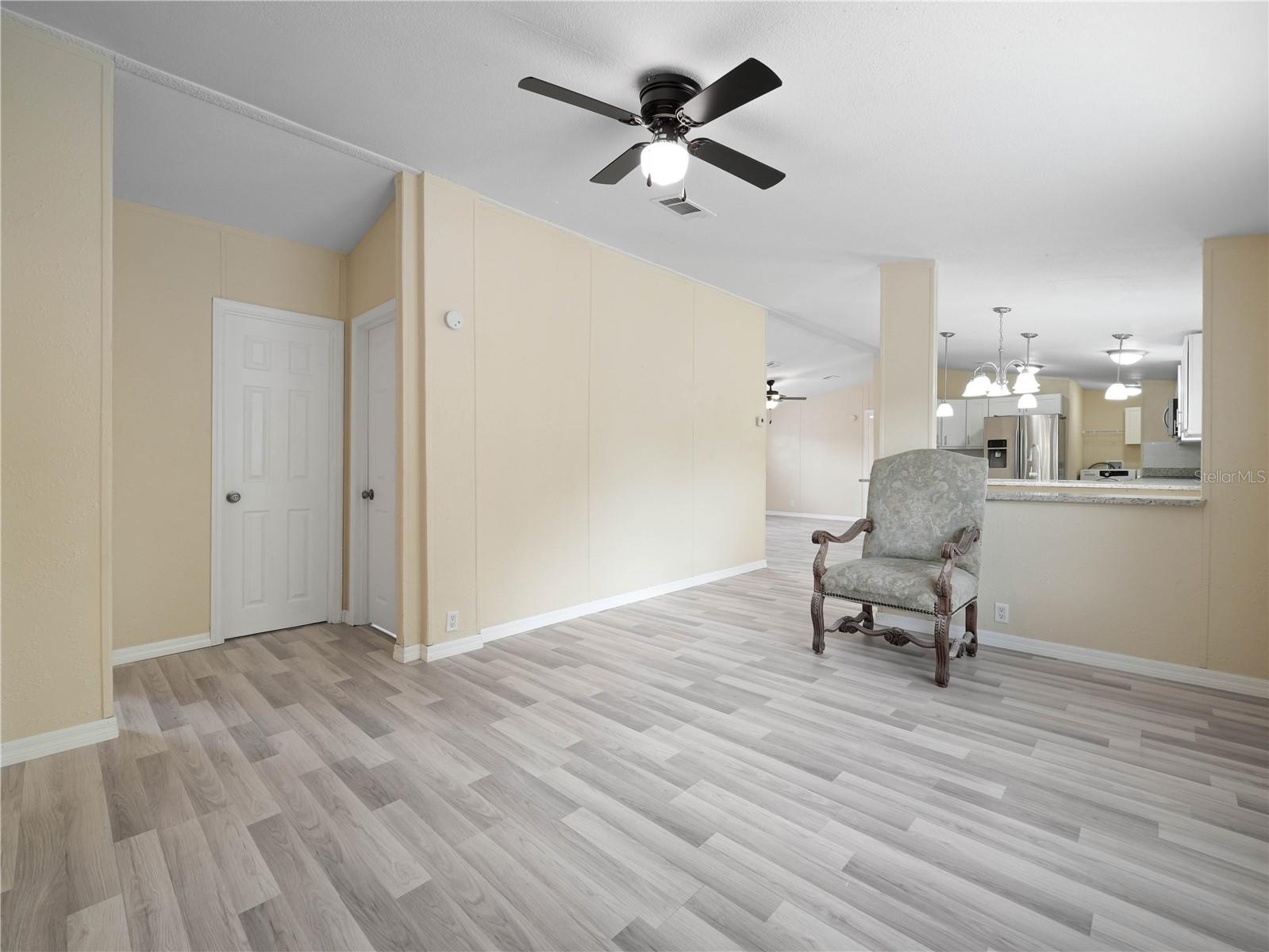1302 WINDSONG DR, LAKELAND, FL, 33811