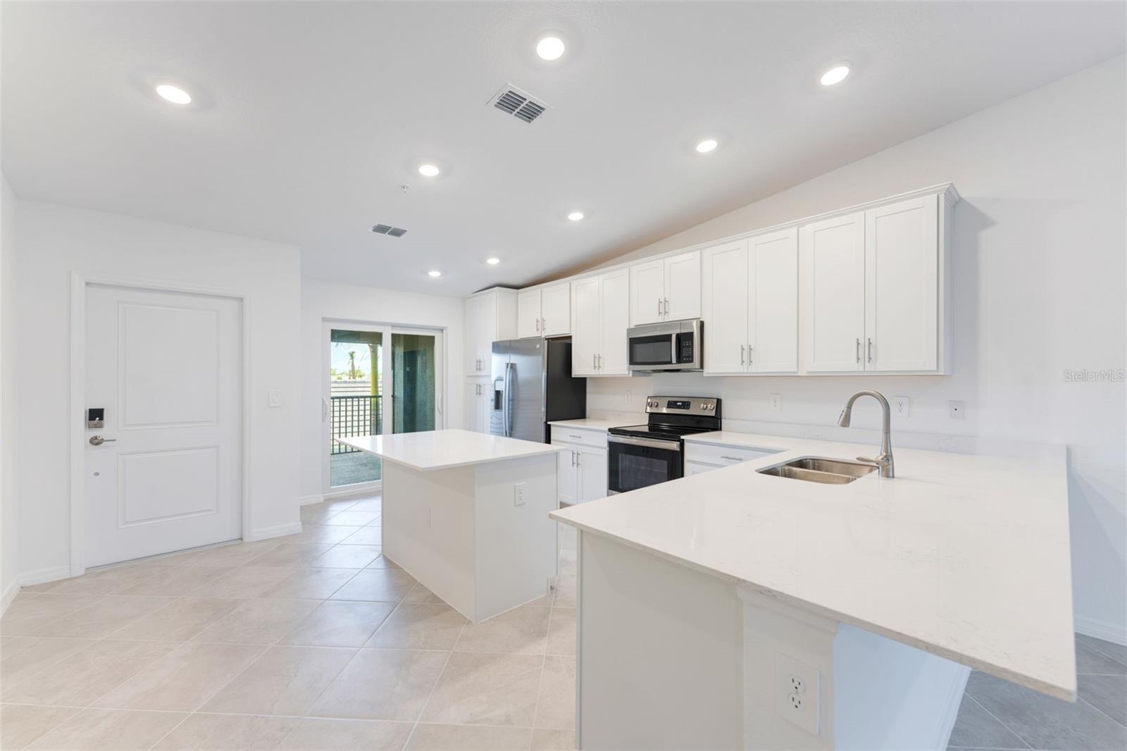 12520 GALAPAGOS CT #207, VENICE, FL, 34293