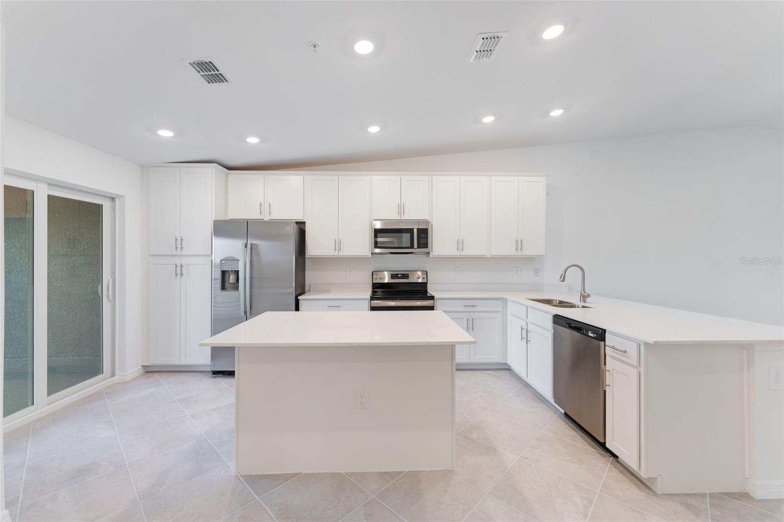 12520 GALAPAGOS CT #207, VENICE, FL, 34293