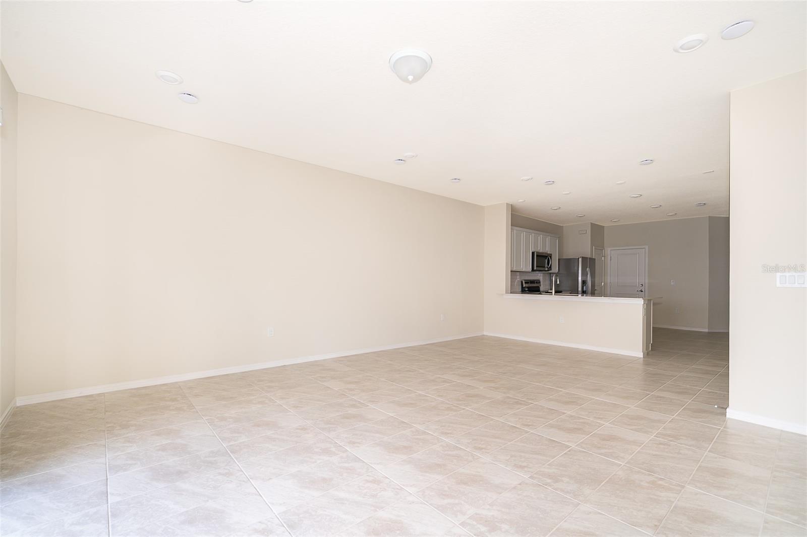 2742 FETCHING TRL, DAVENPORT, FL, 33896