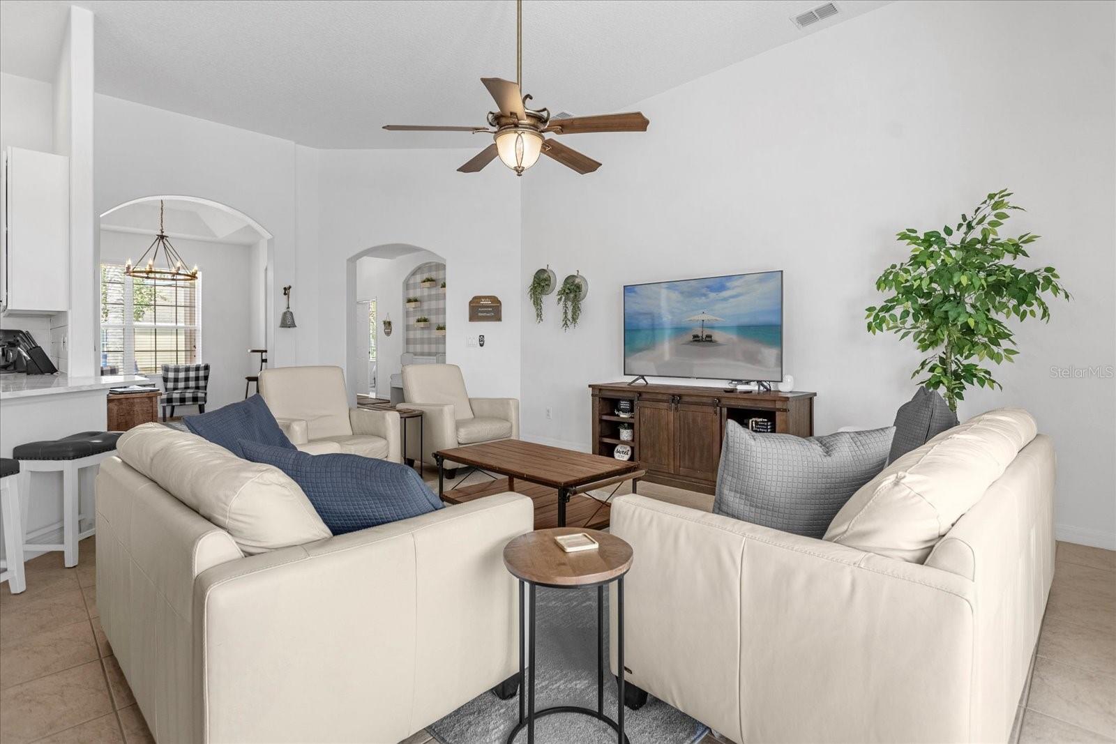 308 YELLOW SNAPDRAGON DR, DAVENPORT, FL, 33837