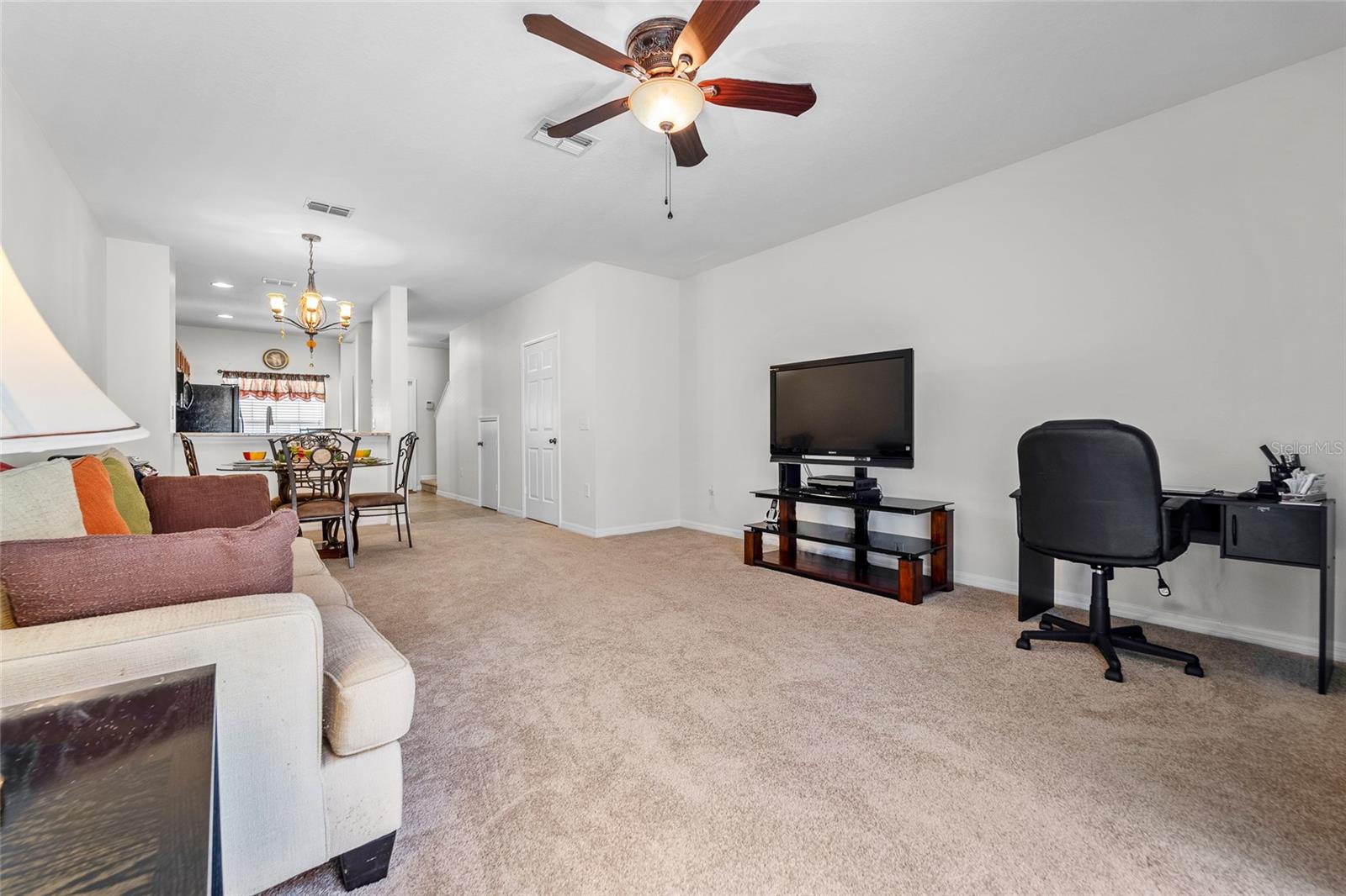 8545 TRAIL WIND DR, TAMPA, FL, 33647