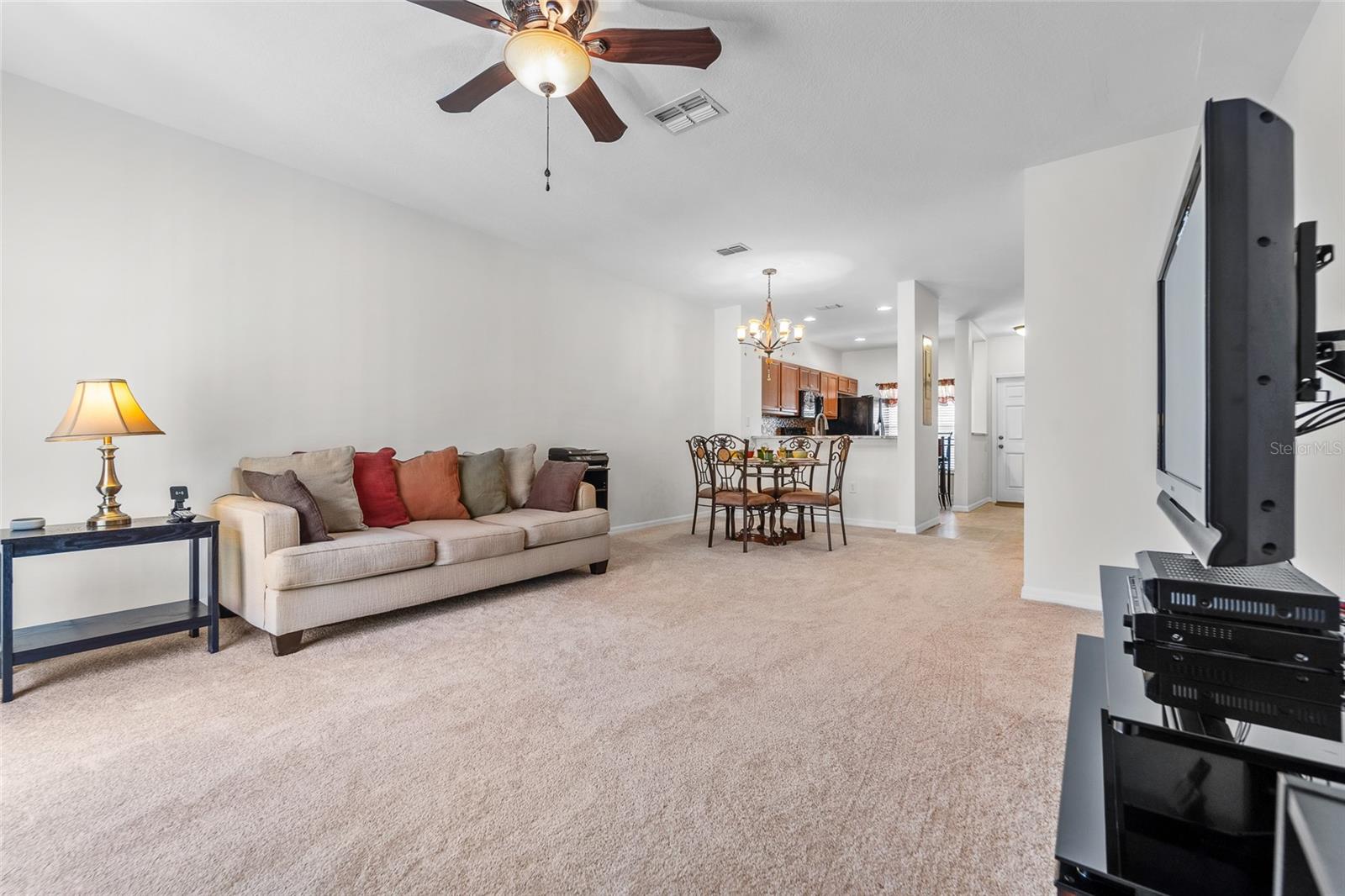 8545 TRAIL WIND DR, TAMPA, FL, 33647
