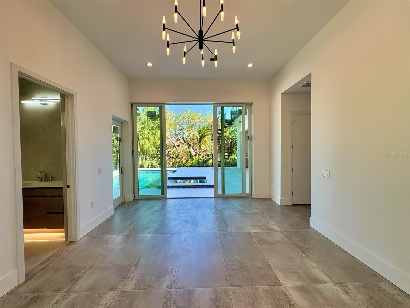 601 TREMONT ST, SARASOTA, FL, 34242