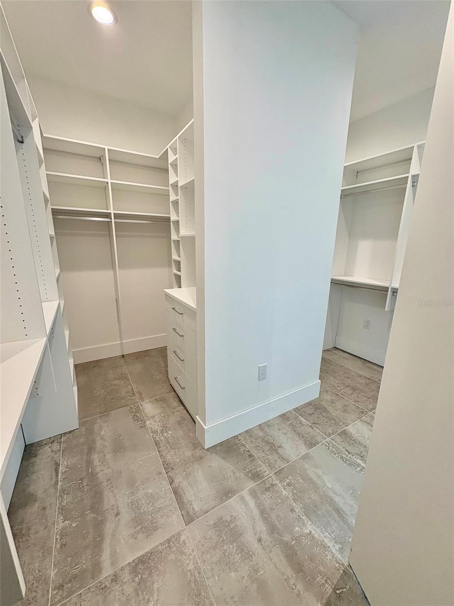 601 TREMONT ST, SARASOTA, FL, 34242