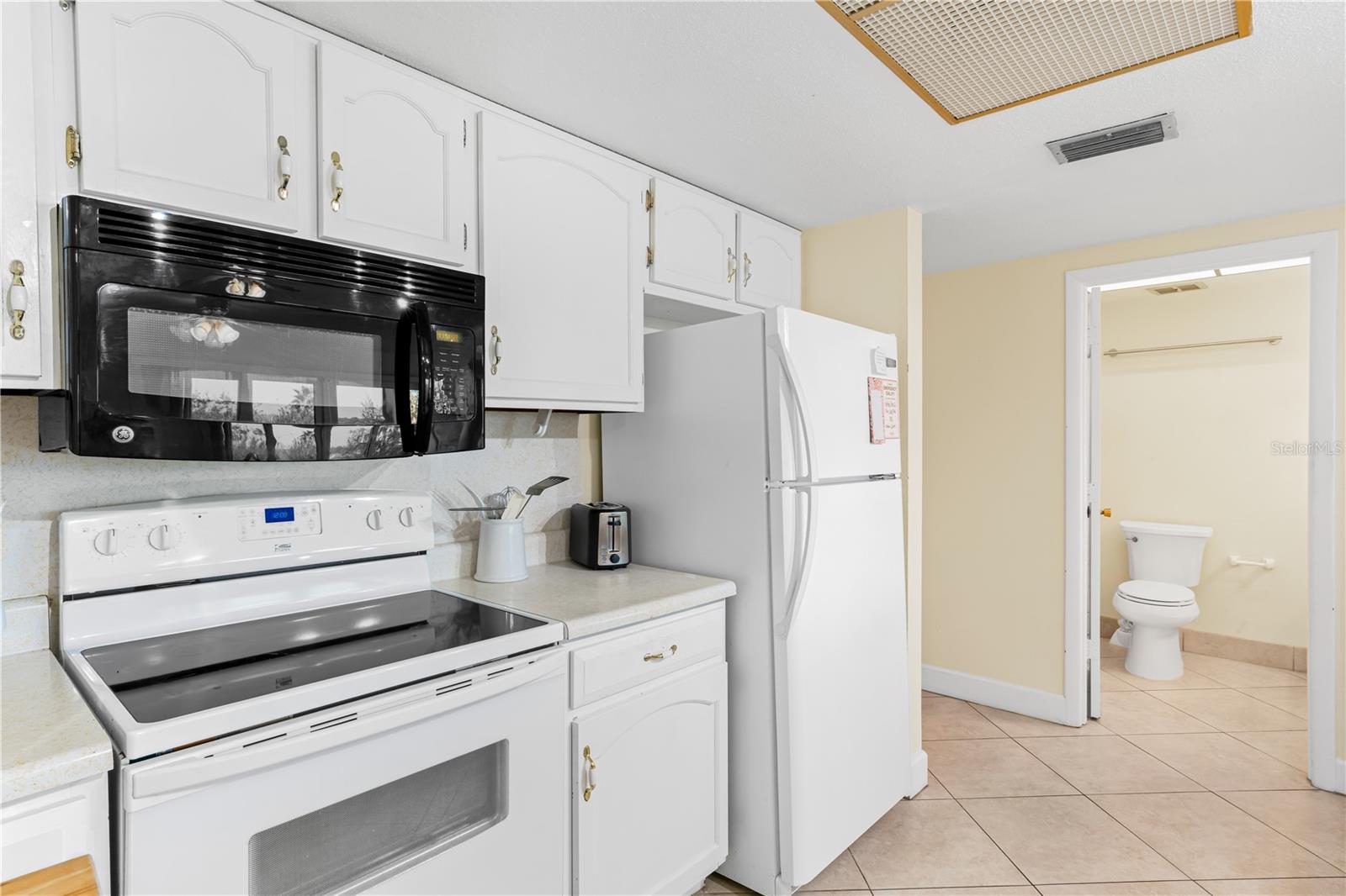 19610 GULF BLVD #409, INDIAN SHORES, FL, 33785