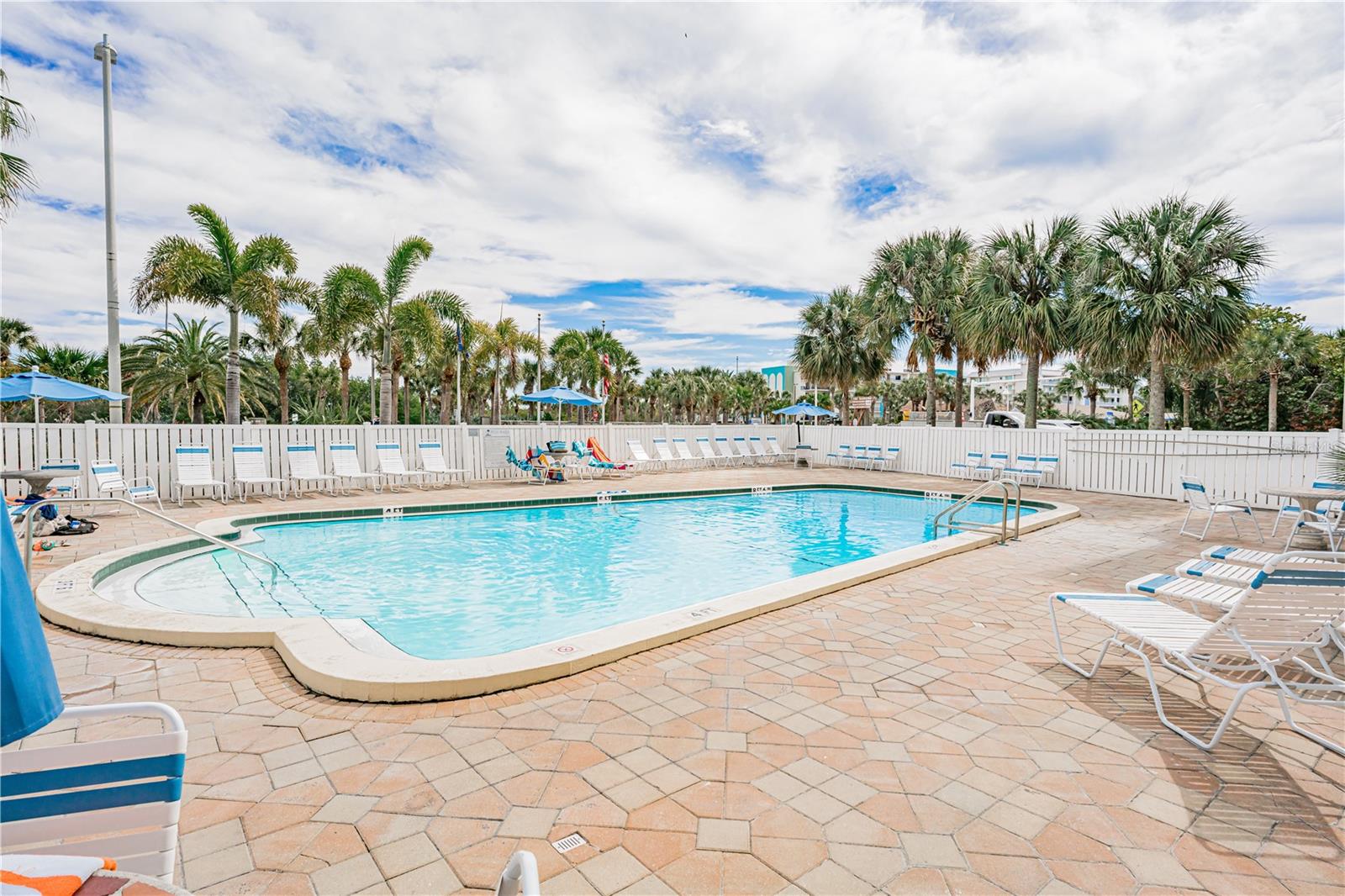 19610 GULF BLVD #409, INDIAN SHORES, FL, 33785