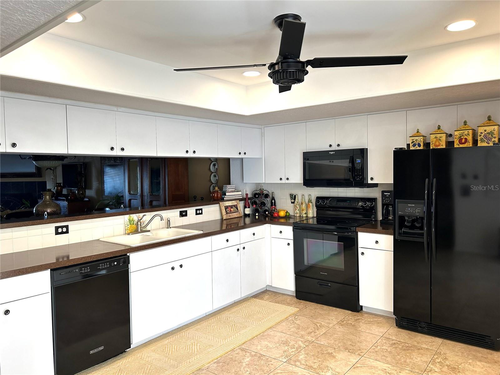 1109 PINELLAS BAYWAY S #306, TIERRA VERDE, FL, 33715