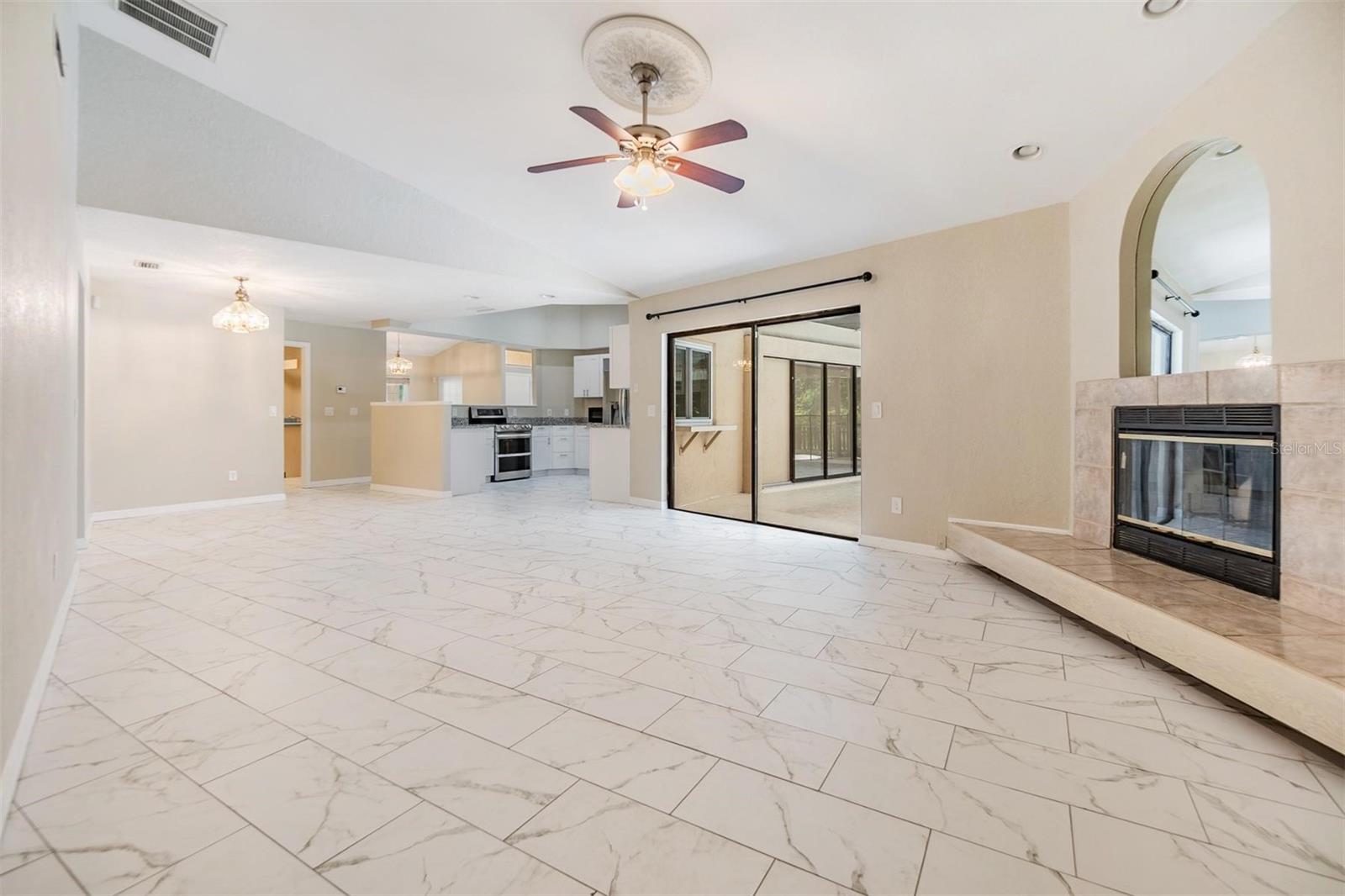 3501 COUNTRY CREEK LN, VALRICO, FL, 33596