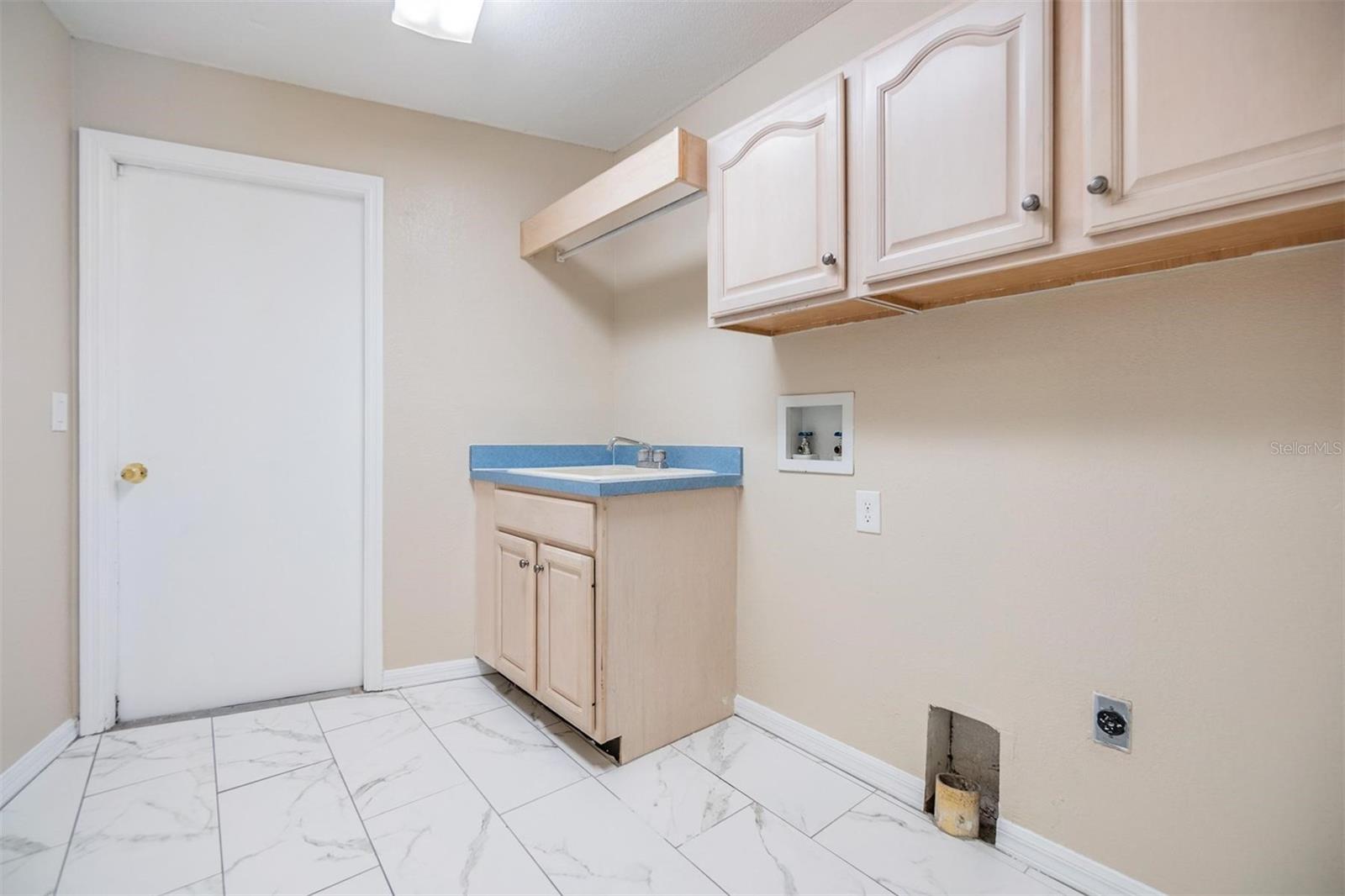 3501 COUNTRY CREEK LN, VALRICO, FL, 33596