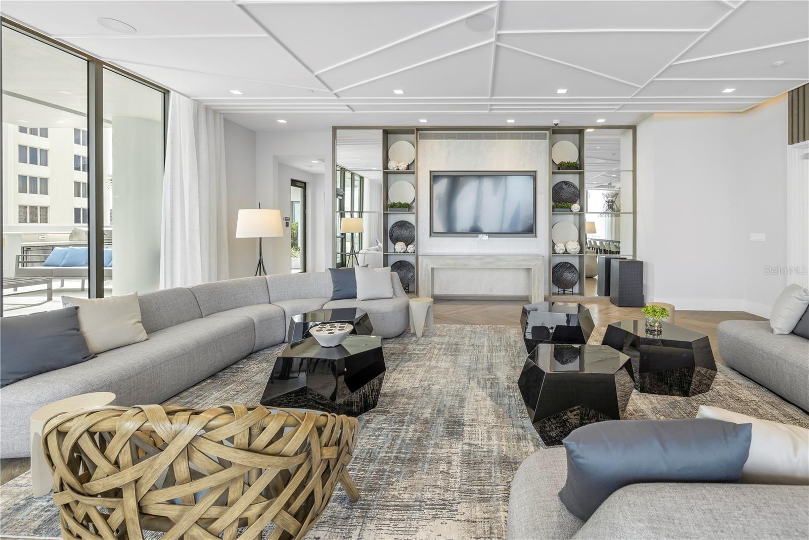 301 1ST ST S #2905, ST PETERSBURG, FL, 33701