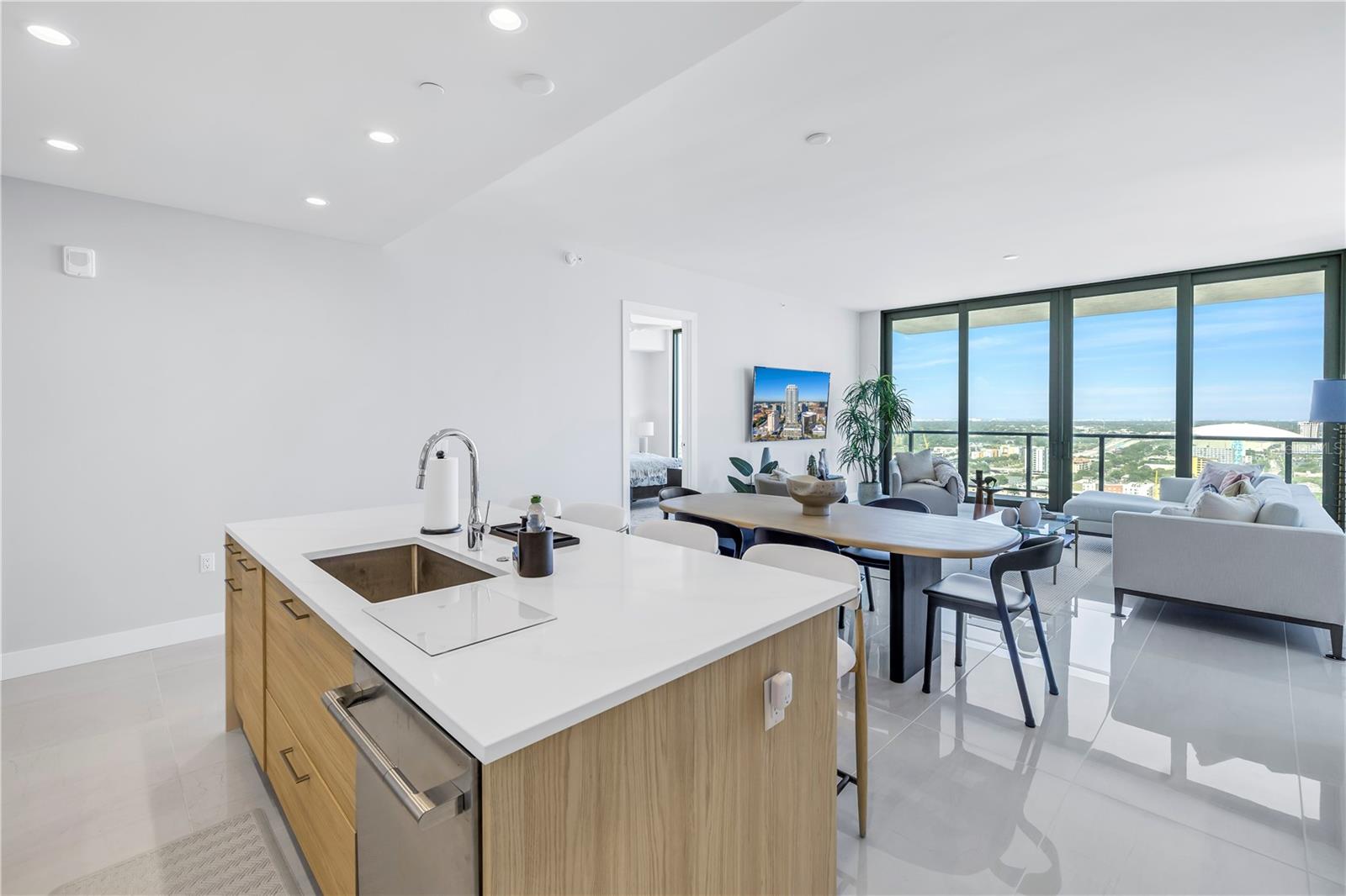 301 1ST ST S #2905, ST PETERSBURG, FL, 33701