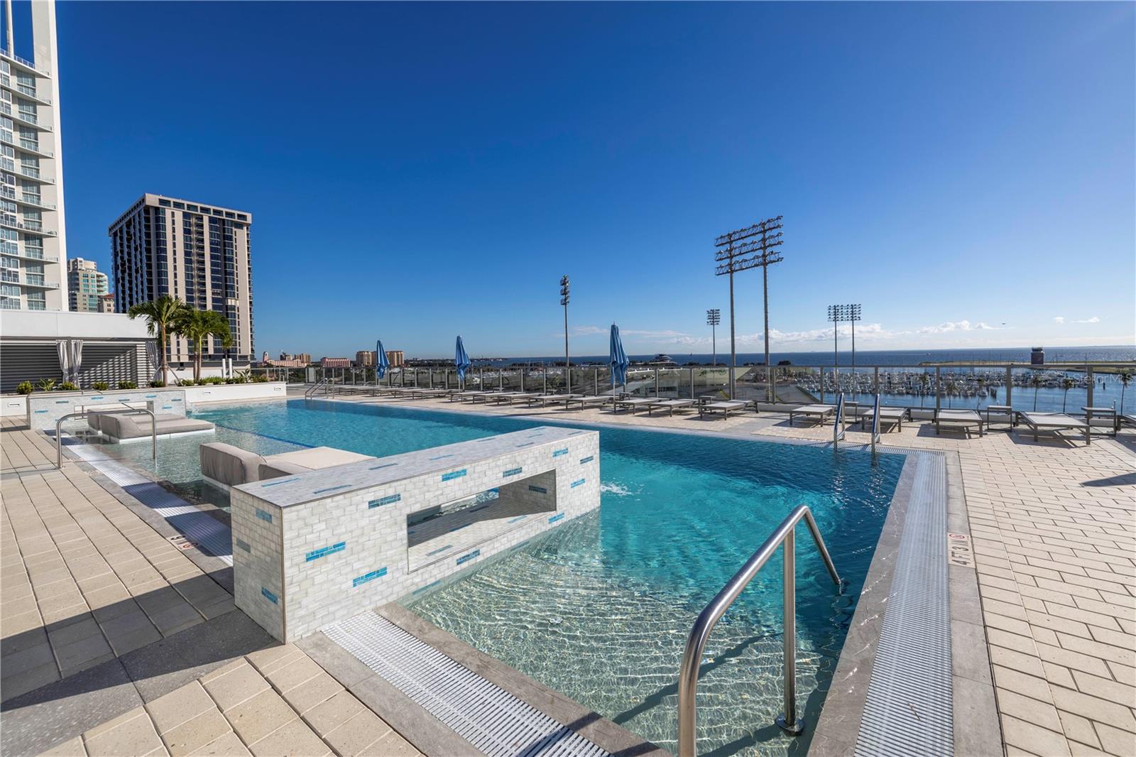 301 1ST ST S #2905, ST PETERSBURG, FL, 33701