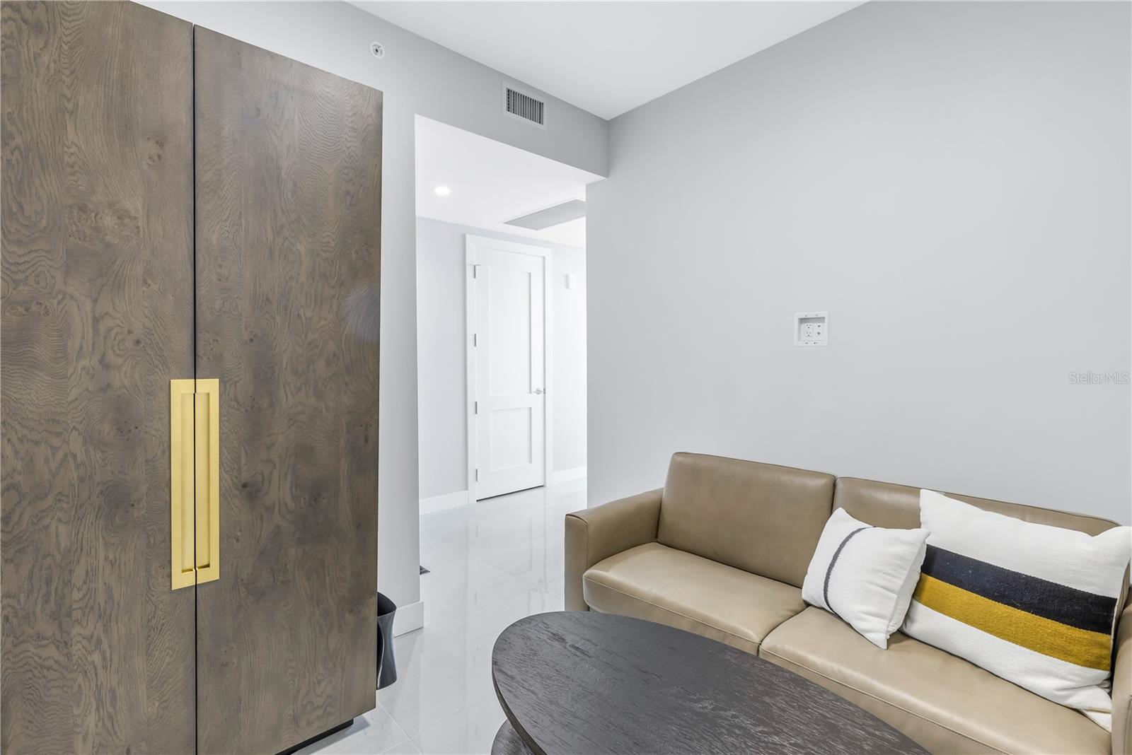 301 1ST ST S #2905, ST PETERSBURG, FL, 33701