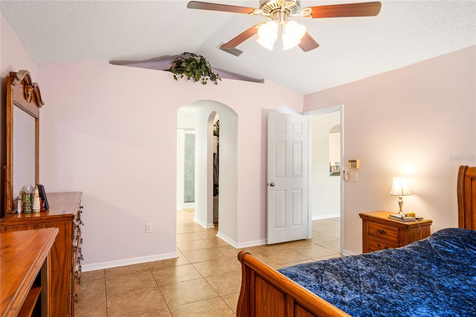 390 EL CAMINO DR, DELTONA, FL, 32738