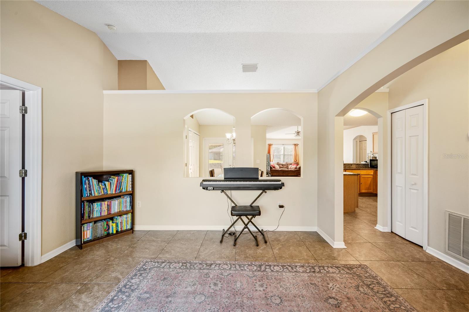 390 EL CAMINO DR, DELTONA, FL, 32738