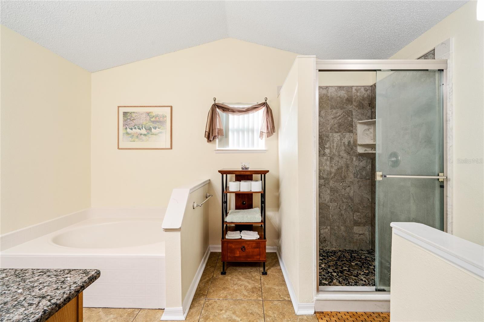 390 EL CAMINO DR, DELTONA, FL, 32738