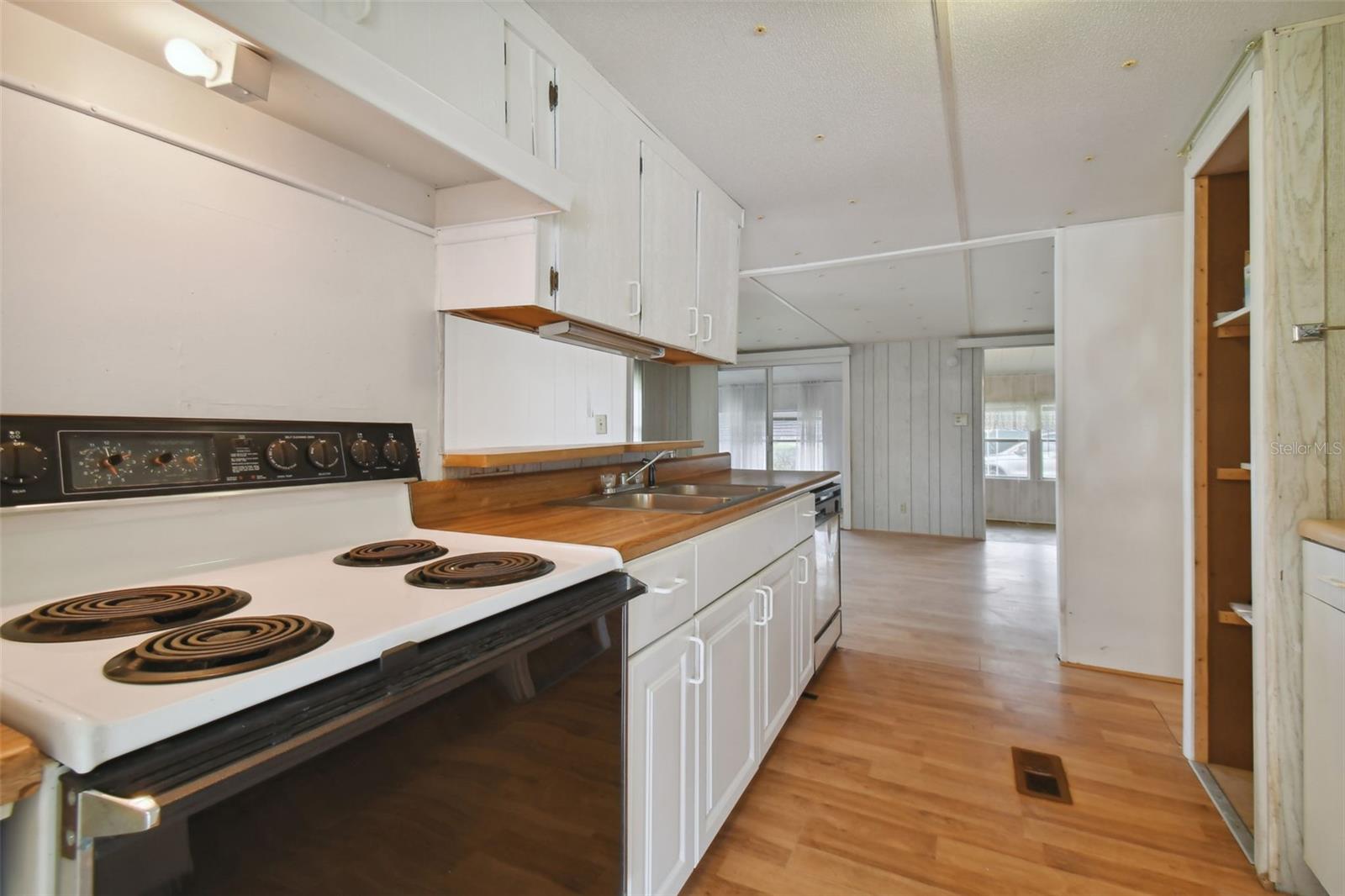 5353 COMANCHE ST, ZEPHYRHILLS, FL, 33542