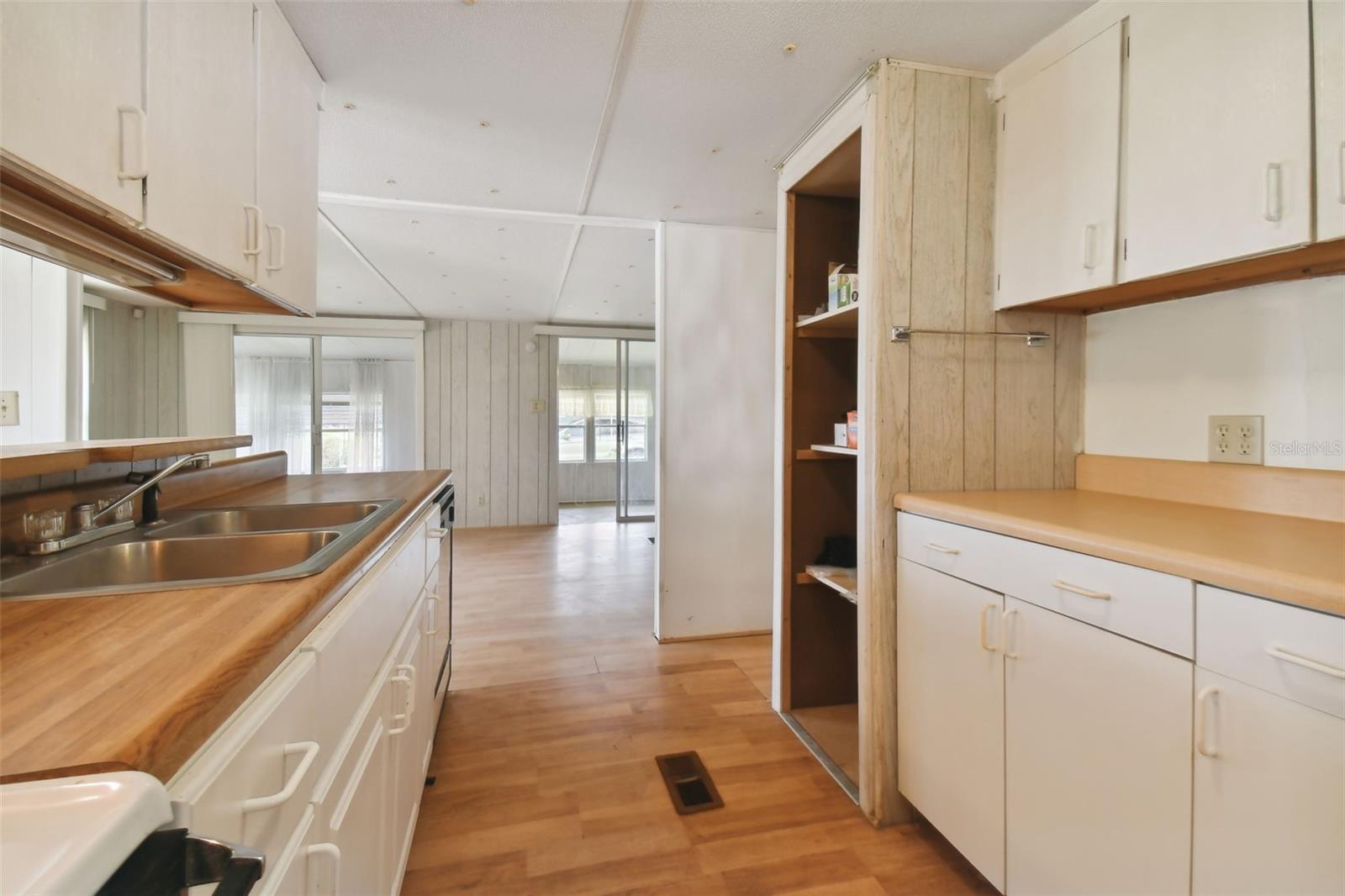 5353 COMANCHE ST, ZEPHYRHILLS, FL, 33542