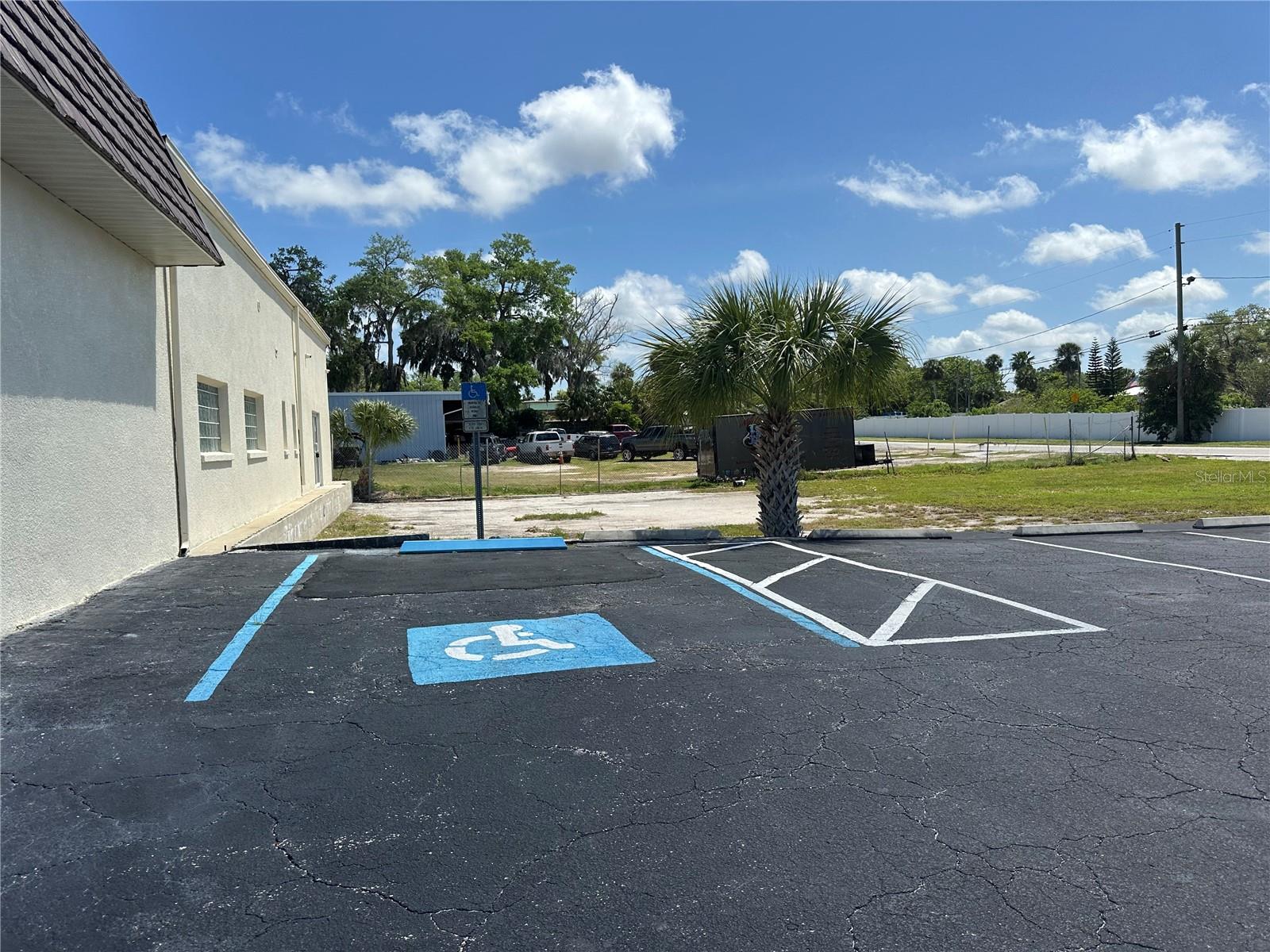 7902 US HIGHWAY 19, PORT RICHEY, FL, 34668