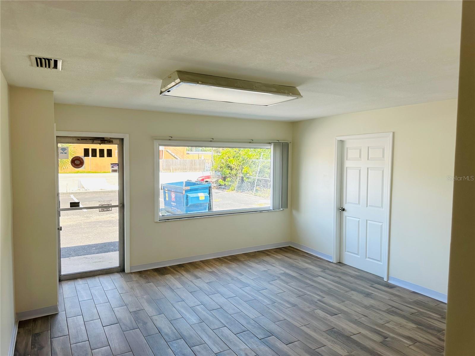 7902 US HIGHWAY 19, PORT RICHEY, FL, 34668