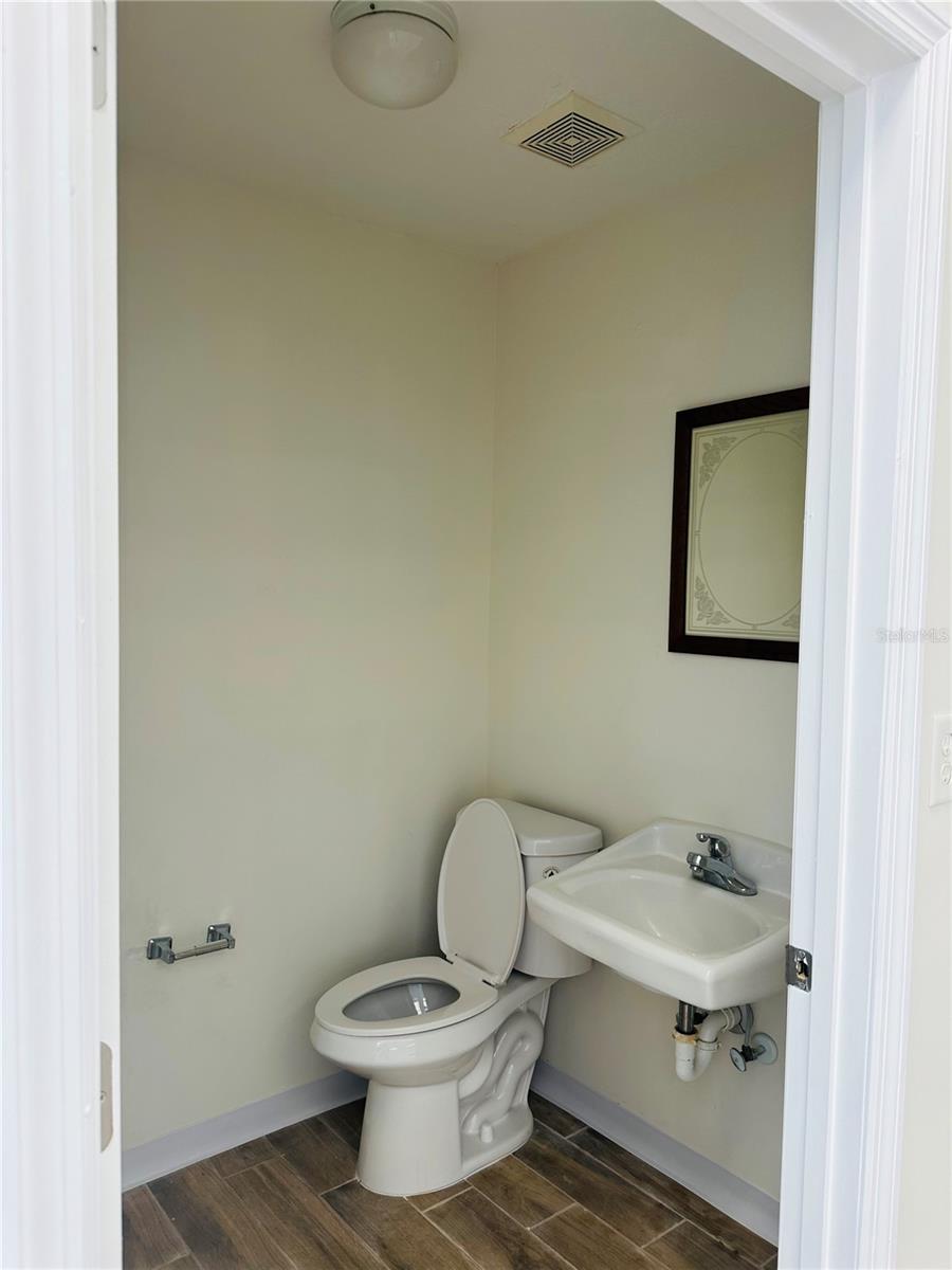 7902 US HIGHWAY 19, PORT RICHEY, FL, 34668