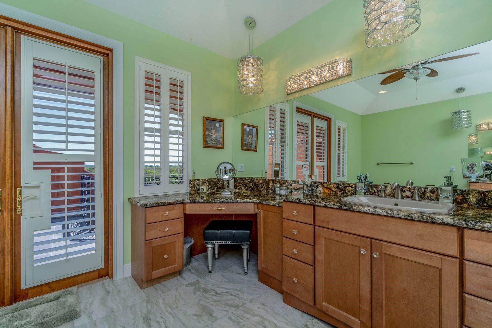 37471 WASHINGTON LOOP RD, PUNTA GORDA, FL, 33982