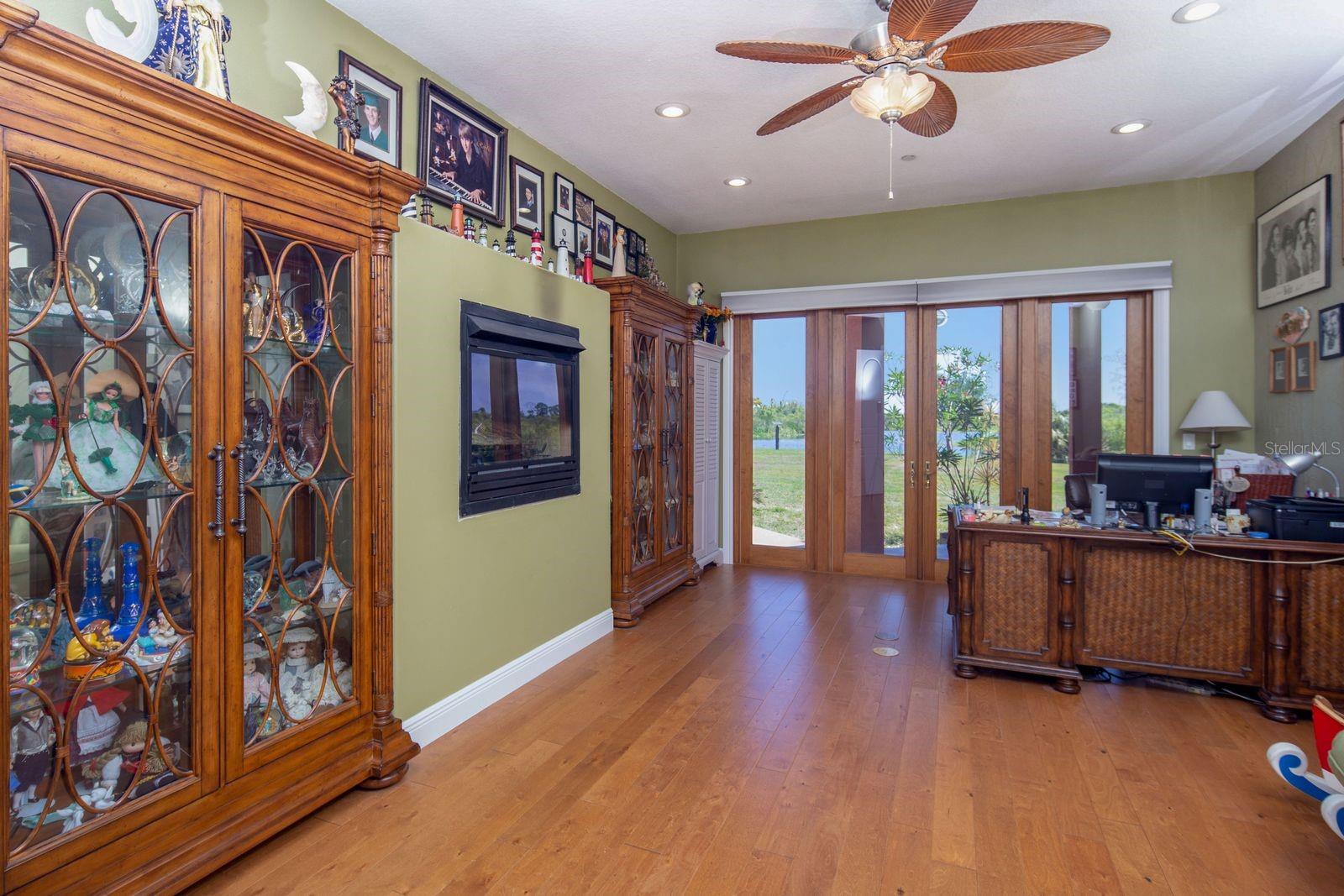 37471 WASHINGTON LOOP RD, PUNTA GORDA, FL, 33982